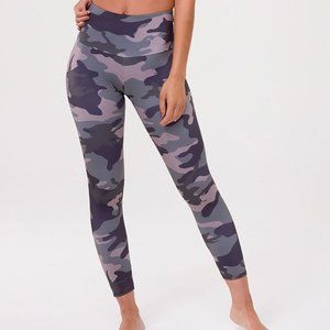 Onzie 2029 Combat Camo 7/8 Long Capri